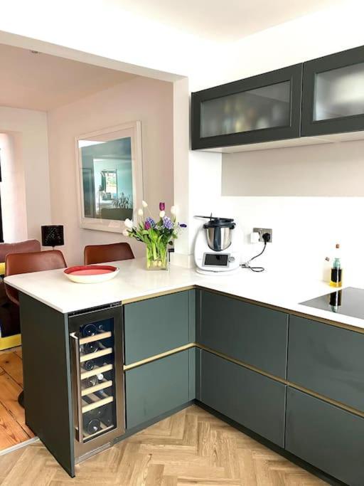 Our Beautifully Renovated Home Chichester Bagian luar foto