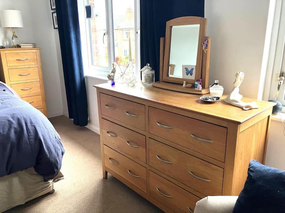 Our Beautifully Renovated Home Chichester Bagian luar foto