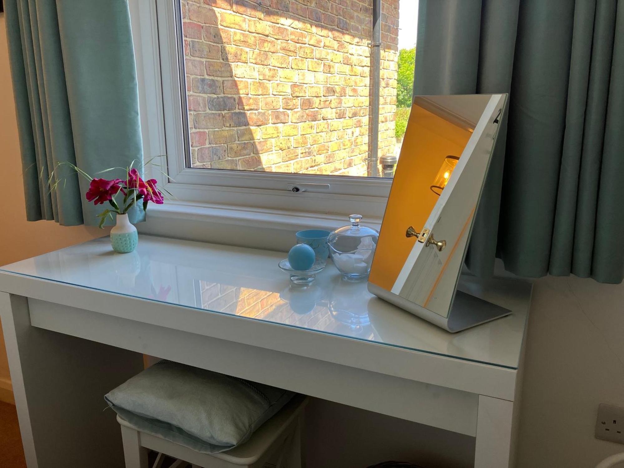 Our Beautifully Renovated Home Chichester Bagian luar foto